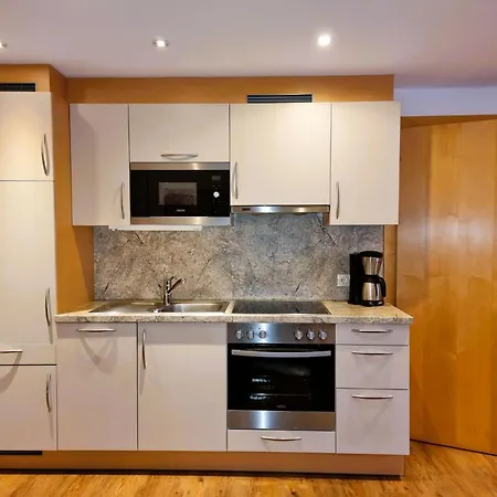 Lercher By Interhome * סי